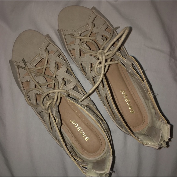 🎁BOGO🎁Cream beige sandals