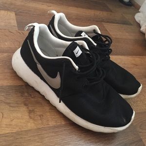 Nike Roshes
