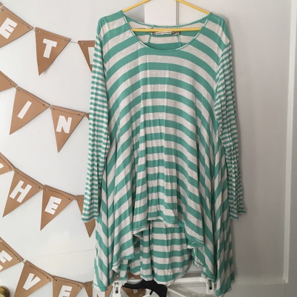 Chelsea & Violet Tops - Striped jersey hi-low swing tunic