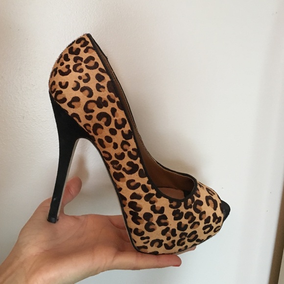 Aldo peep toe cheetah stilettos