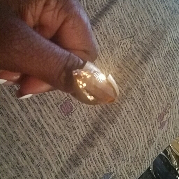 Ring - Picture 4 of 4