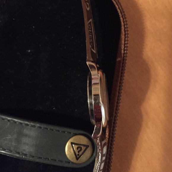 Guess Watch - Picture 4 of 4