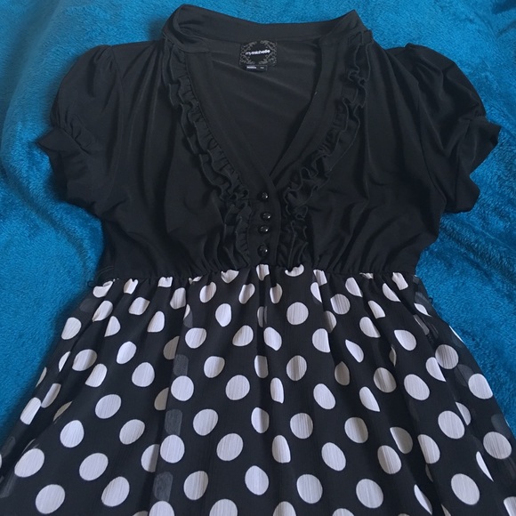 Dress - Picture 3 of 3