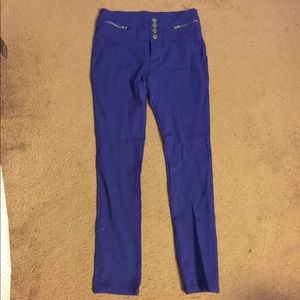 Blue leggings