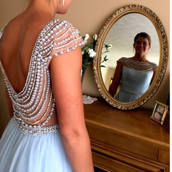 MAKE AN OFFER PLS😍 Sherri Hill Size 6 - Picture 4 of 6