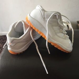 Jordans 11 low citrus kids
