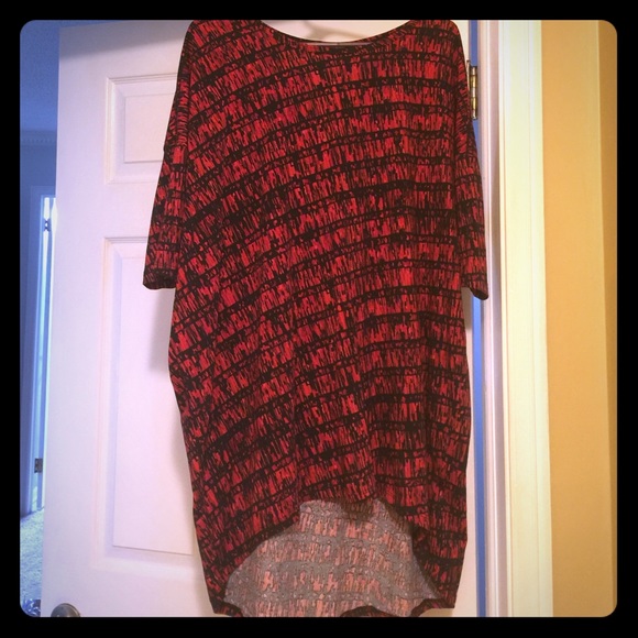 Large Lularoe Irma - Gorgeous print!