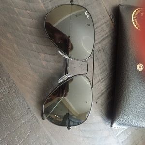 Ray Ban black aviators