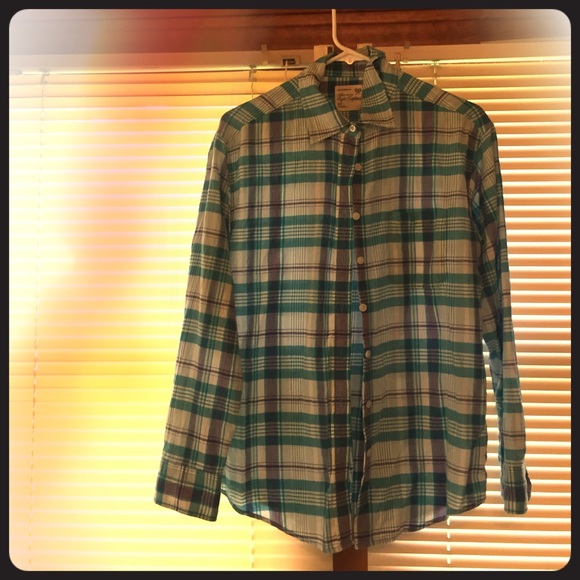 Cute button up top