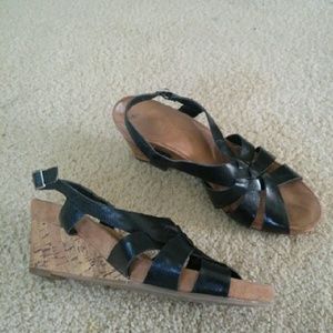 Aerosoles strappy wedges