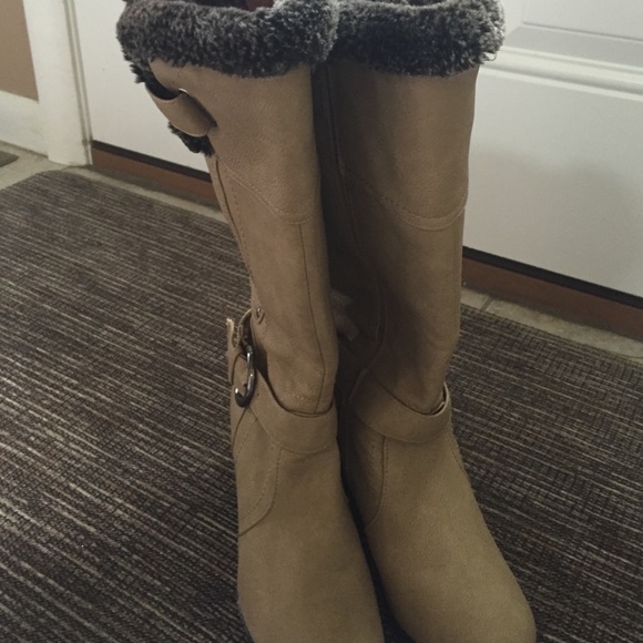 Reneeze boots never worn size 6.5/7