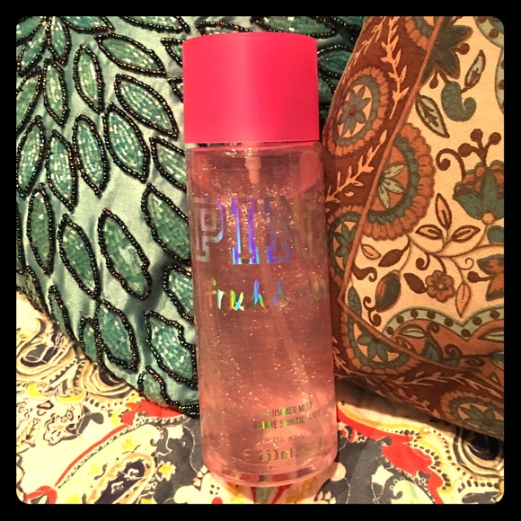 Victoria's Secret Other - ✨Pink Fresh&Clean Glitter Perfume✨