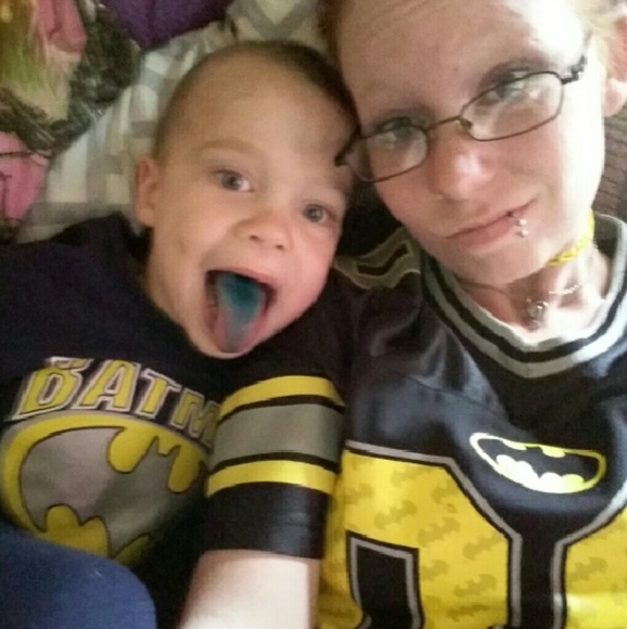 Meet your Posher, Torri - Picture 2 of 3