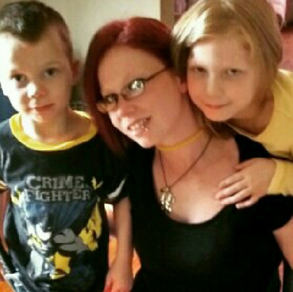 Meet your Posher, Torri - Picture 3 of 3