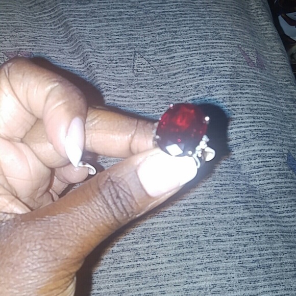Ring - Picture 2 of 4