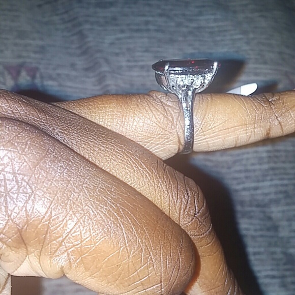 Ring - Picture 4 of 4
