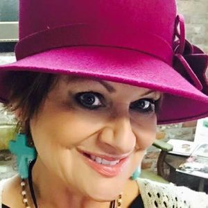 Meet your Posher, Robin