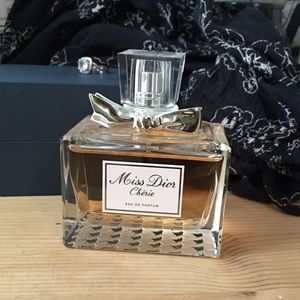 Miss Dior Cherie Perfume