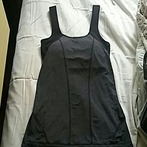 LULULEMON Gray top with black bra attached