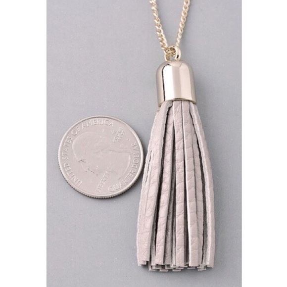 🎉FINAL SALE🎉 Pink Tassel Necklace - Picture 3 of 3