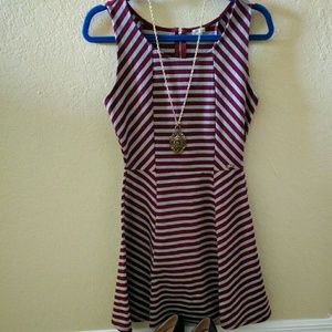 Final Price! Beautiful Guess dress like new