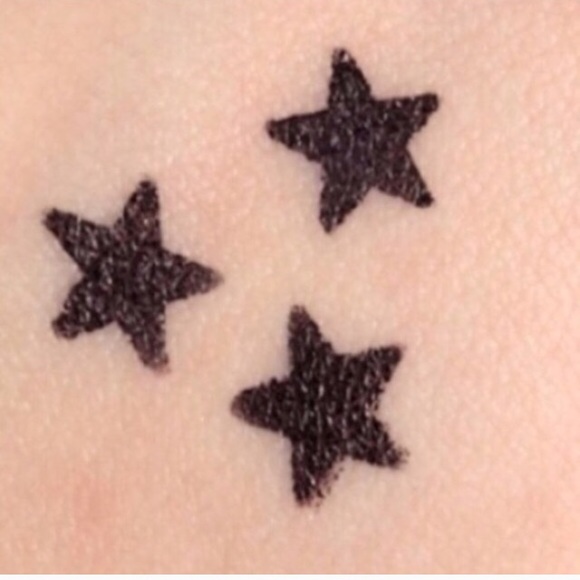 ✨Star Stamp Eyeliner✨ - Picture 3 of 4