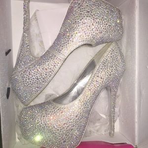 moscotte pumps color silver size 9