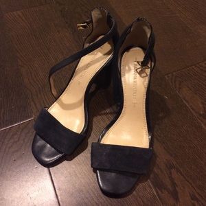 Banana republic navy strappy heel