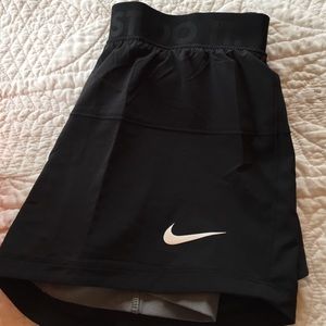 NWT NIKE DRI-FIT WORKOUT RUNNING SHORTS BLACK
