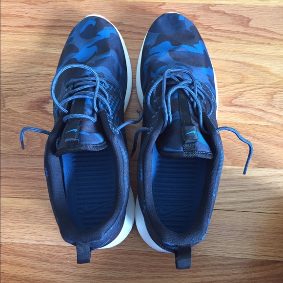 Men's Nike Roshe Blue Camo - Picture 2 of 4
