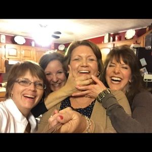 Meet your Posher, Linda