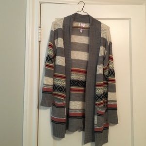 A cute, printed long sweater!