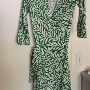 Diane Von Furstenberg ckassic wrap dress