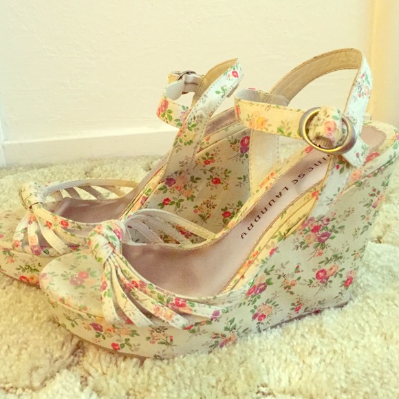 Chinese Laundry Floral Wedges