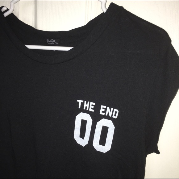 Brandy Melville by John Galt "the end" tee. - Picture 3 of 4