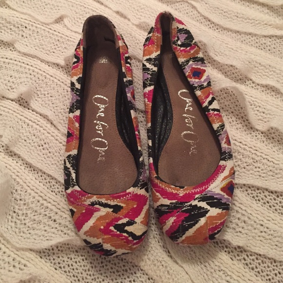 TOMS Shoes - Toms