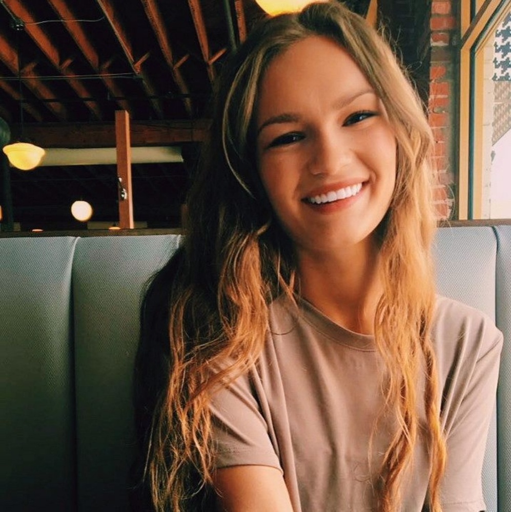 Meet your Posher, Kaitlyn