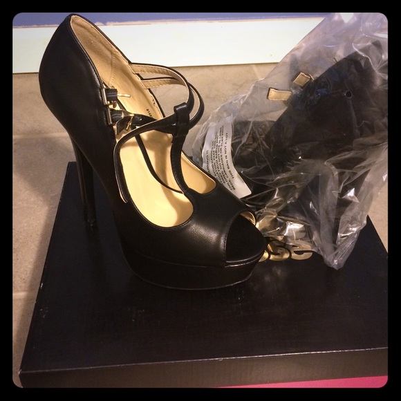 Brand new black t-strap leather heel