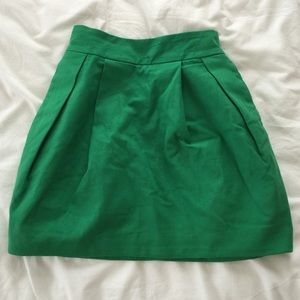 Kelly green tulip mini skirt
