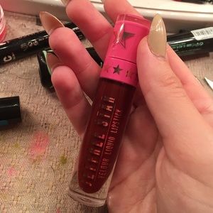 Jeffree Starr liquid lipstick in Unicorn Blood