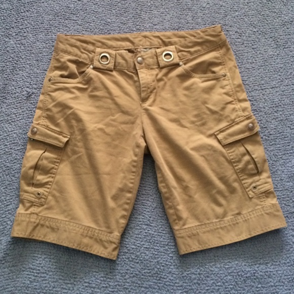 Athleta Khaki Shorts 10