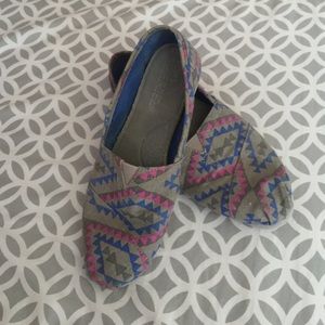 Aztec Print Toms