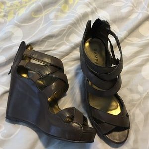 Brown wedges