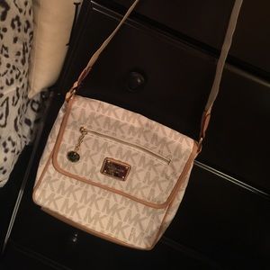 Non-auth MK CROSSOVER