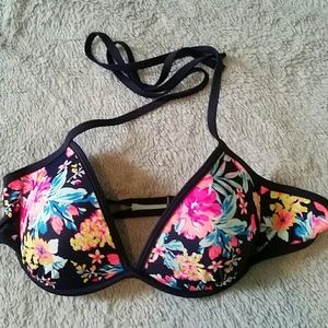 NEVER WORN, Floral bathing suit top