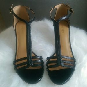 Nine West Gohome Leather Dress Pump