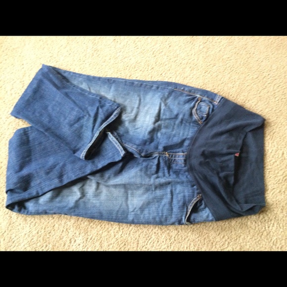 Maternity jeans