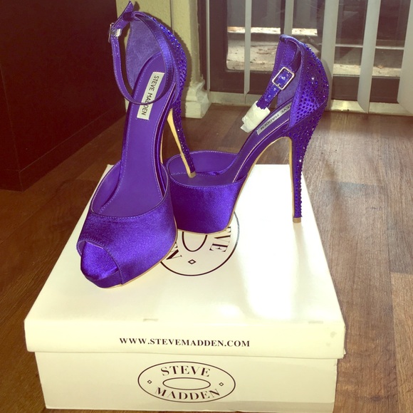 Final Mark Down! Steve Madden Hadley-R Pumps