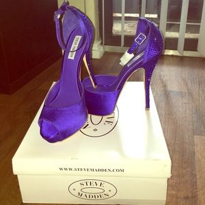 Final Mark Down! Steve Madden Hadley-R Pumps