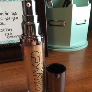 Urban Decay Naked Skin !